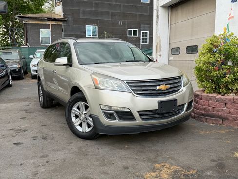 Used 2014 Chevrolet Traverse LT FWD image 15