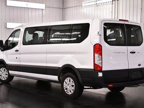 Used 2023 Ford Transit 350 XLT image 5