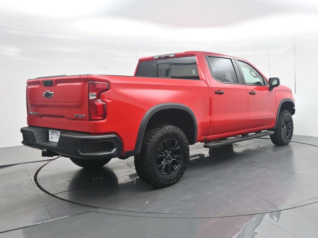 Used 2026 Chevrolet Silverado 1500 ZR2 AWD/4WD image 5