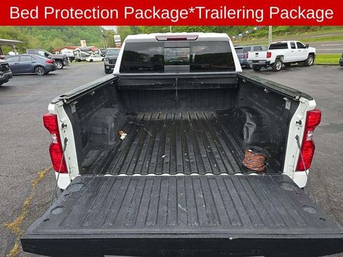 Used 2019 Chevrolet Silverado 1500 LT w/ Convenience Package AWD/4WD image 6