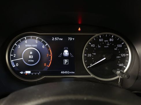 Used 2019 Nissan Kicks SR w/ SR Premium Package FWD image 29