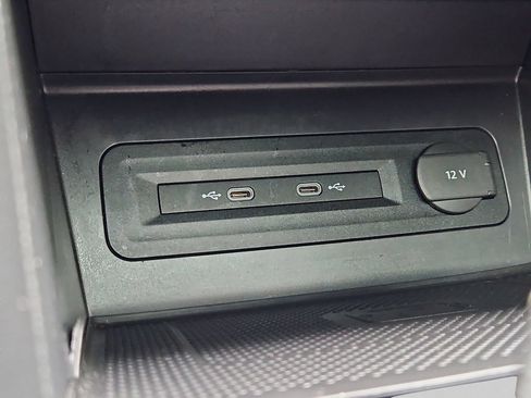 Used 2023 Volkswagen Atlas Cross Sport SE w/ Panoramic Sunroof Package AWD/4WD image 18