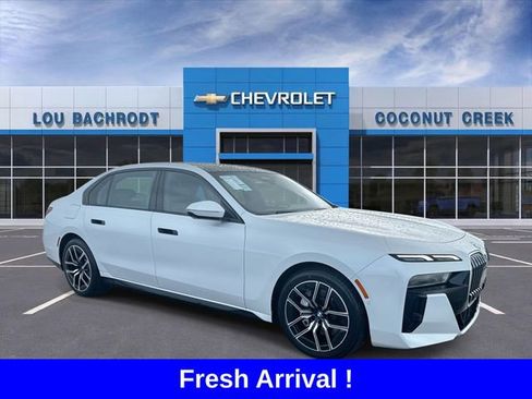 Used 2023 BMW 740i w/ Parking Assistance Package image 2