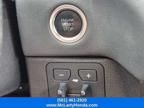 Used 2023 Toyota Tundra Platinum AWD/4WD image 31