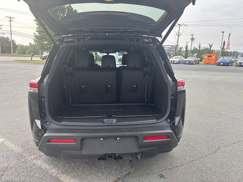 Used 2025 Nissan Pathfinder Rock Creek AWD/4WD image 29