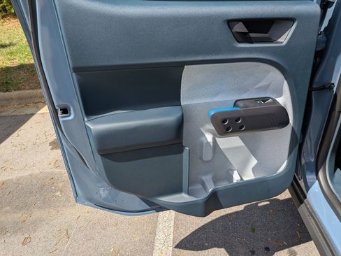 New 2026 Ford Maverick XLT w/ XLT Luxury Package FWD image 24