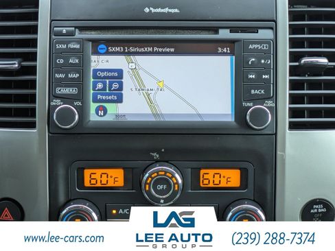 Used 2014 Nissan Frontier SL RWD image 15