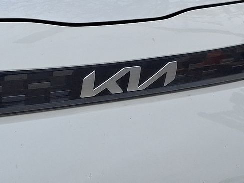 Certified 2023 Kia Soul LX w/ LX Technology Package image 4