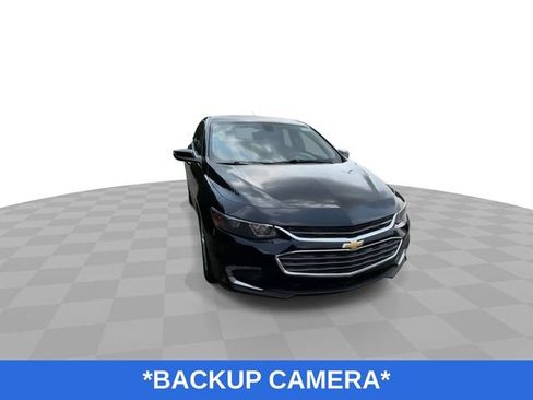 Used 2018 Chevrolet Malibu LT FWD image 4