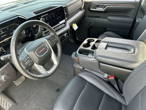 Used 2026 GMC Sierra 1500 SLT AWD/4WD image 10