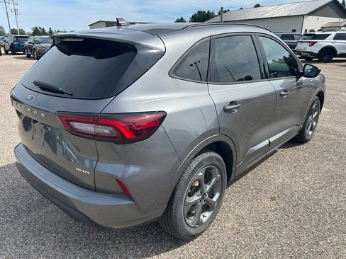 Used 2024 Ford Escape ST-Line w/ Tech Pack #1 AWD/4WD image 7
