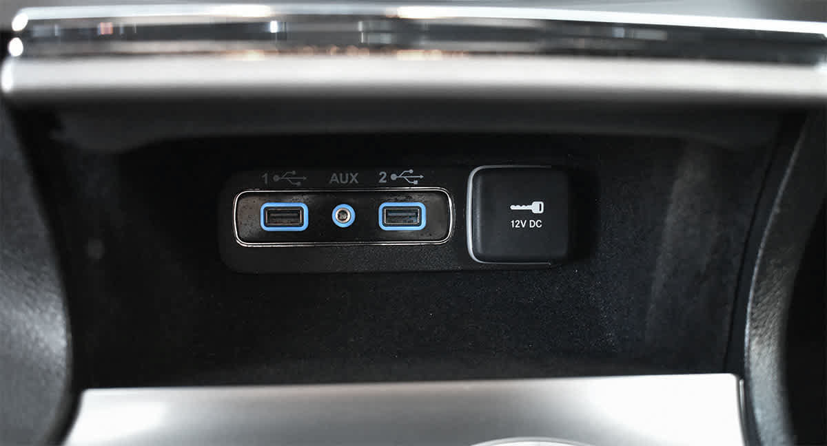 Used 2018 Jeep Grand Cherokee Overland AWD/4WD image 22