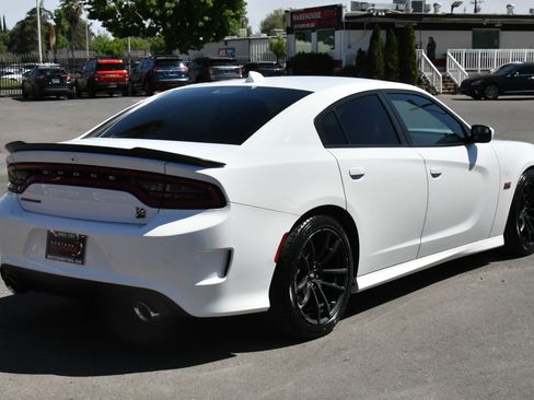 Used 2020 Dodge Charger Scat Pack w/ Dynamics Package RWD image 8
