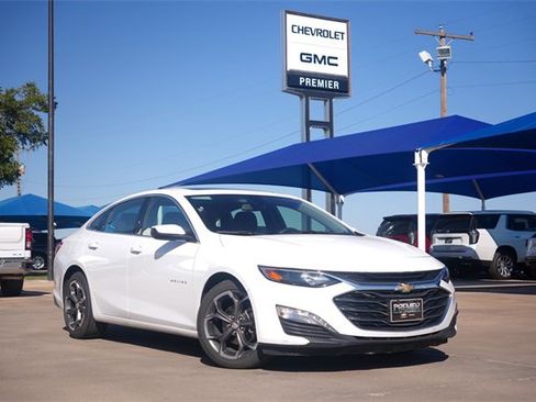 Used 2022 Chevrolet Malibu LT image 1