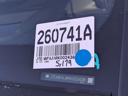 Used 2024 Toyota Land Cruiser image 39