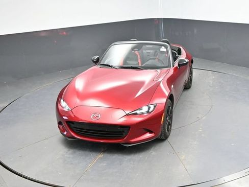 Used 2025 MAZDA MX-5 Miata Sport RWD image 34