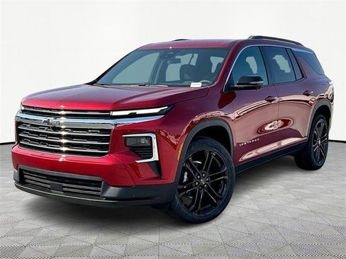 New 2025 Chevrolet Traverse LT w/ Driver Confidence Package image 3