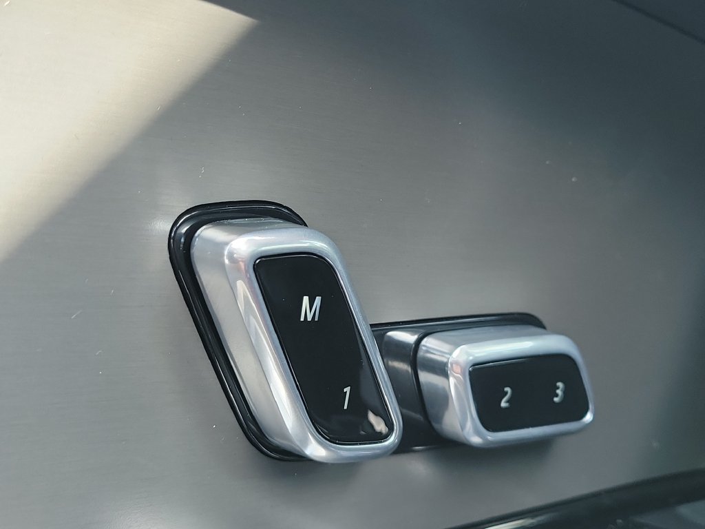 New 2027 Land Rover Range Rover Sport SE AWD/4WD image 26