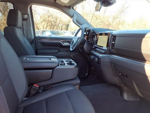 Used 2024 Chevrolet Silverado 1500 LT Trail Boss image 17