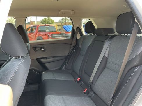 Certified 2023 Nissan Rogue SV image 14