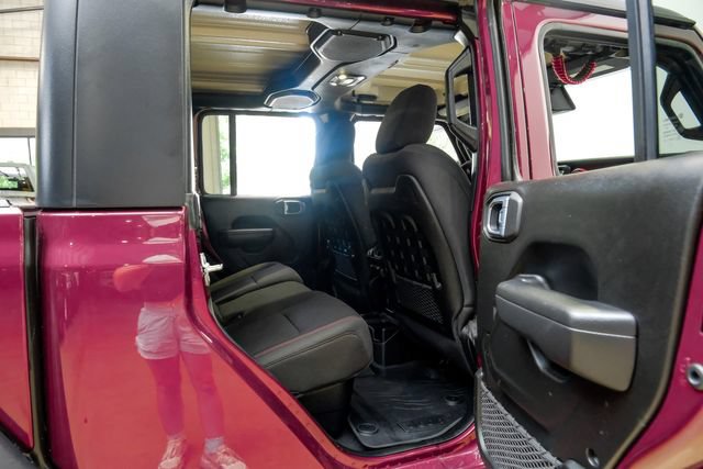 Used 2022 Jeep Gladiator Rubicon w/ LED Lighting Group AWD/4WD image 92