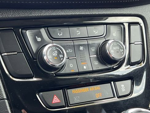 Used 2017 Buick Encore Essence AWD/4WD image 25