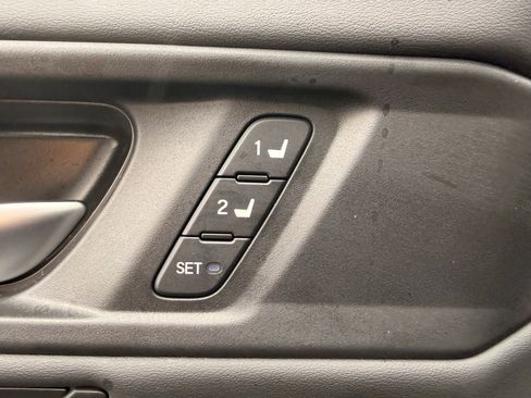 Used 2025 Honda Accord EX-L image 21