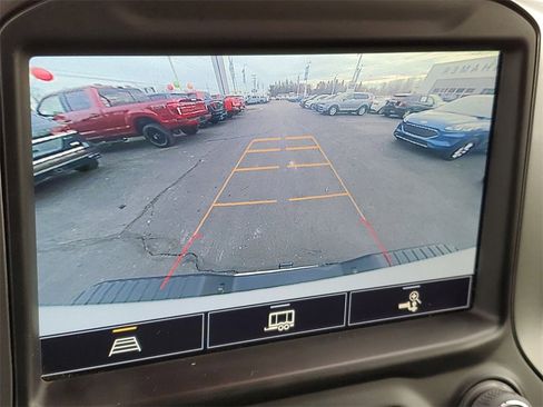 Used 2022 Chevrolet Silverado 3500 LT image 16