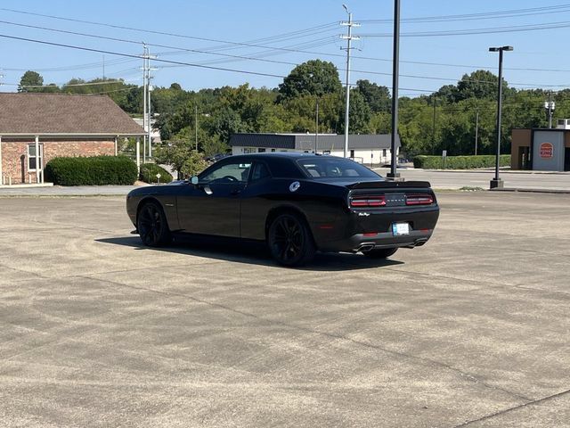 Used 2020 Dodge Challenger R/T RWD image 6