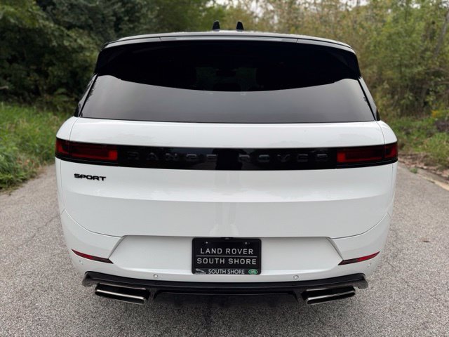Used 2025 Land Rover Range Rover Sport Dynamic SE AWD/4WD image 6