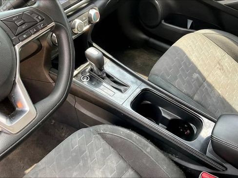 Used 2024 Nissan Kicks SV FWD image 16