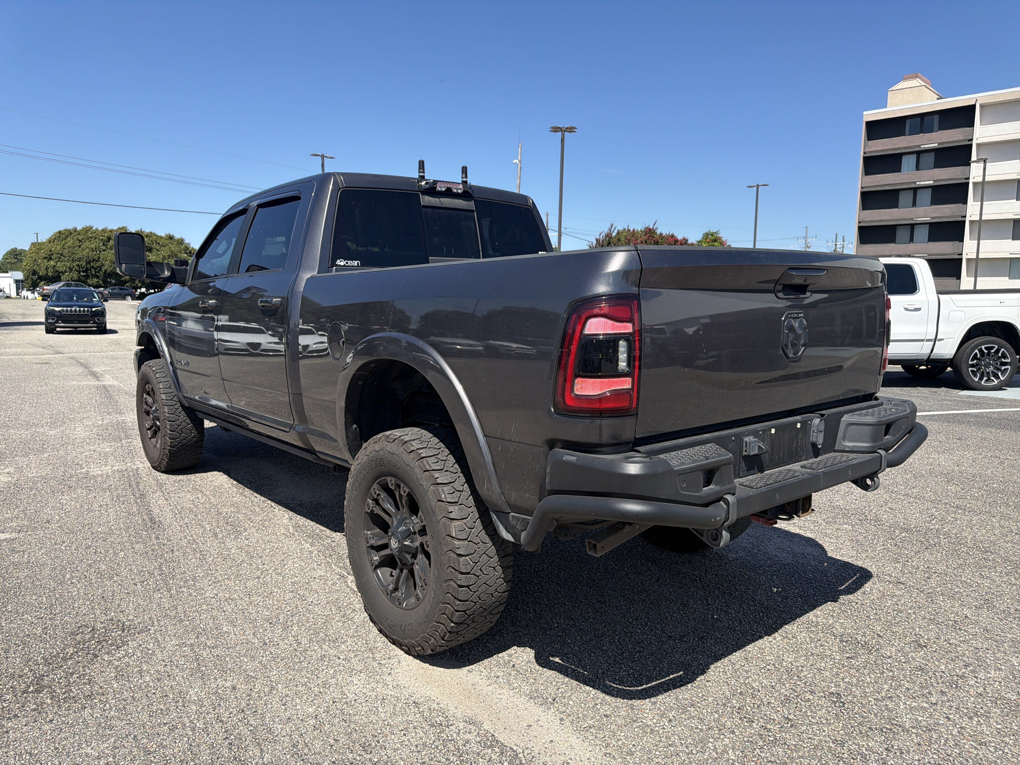 Used 2022 RAM 2500 Laramie AWD/4WD image 7
