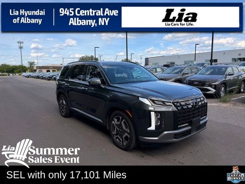 Used 2023 Hyundai Palisade SEL w/ Winter Package AWD/4WD image 1