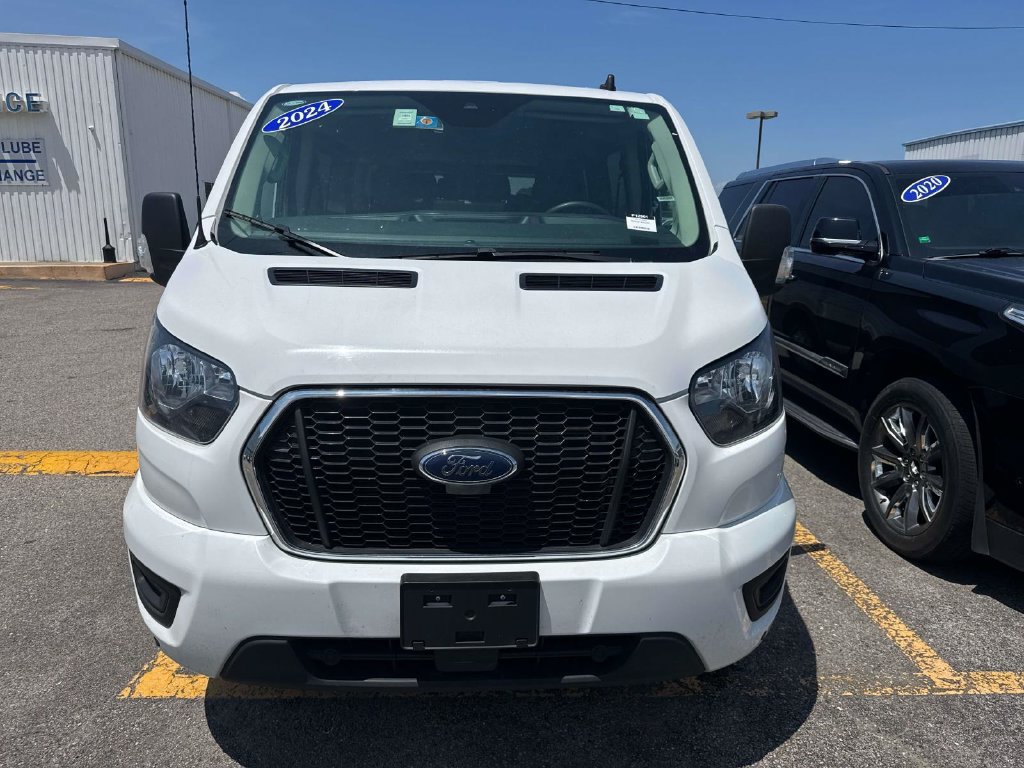 Used 2024 Ford Transit 350 XLT RWD image 2