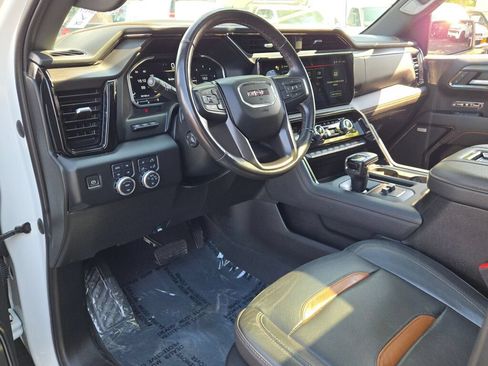 Used 2022 GMC Sierra 1500 AT4 w/ Technology Package AWD/4WD image 27