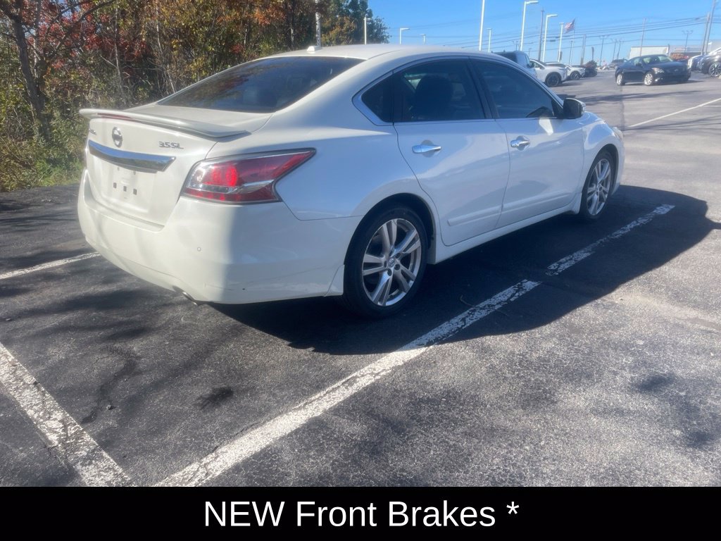 Used 2015 Nissan Altima 3.5 SL FWD image 3