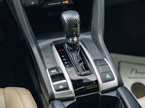 Used 2017 Honda Civic Touring image 23