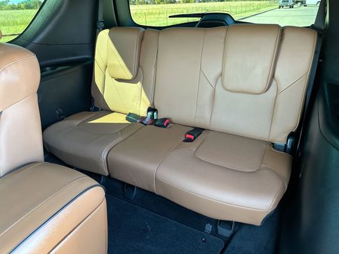 Used 2024 INFINITI QX80 Sensory image 24