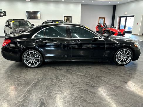 Used 2019 Mercedes-Benz S 560 Sedan image 4