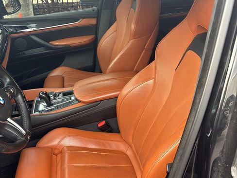 Used 2016 BMW X5 M image 11