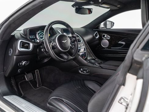 Used 2018 Aston Martin DB11 V12 image 77