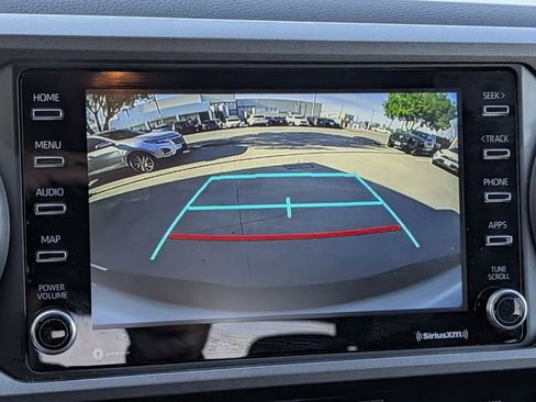 Used 2022 Toyota Tacoma TRD Sport image 19