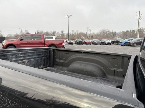 Used 2015 RAM 1500 Tradesman w/ Power & Remote Entry Group image 13