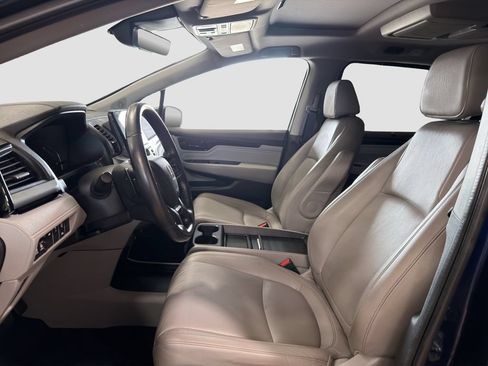 Used 2023 Honda Odyssey Touring image 6