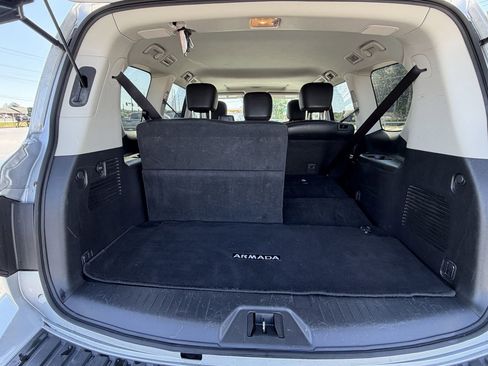 Used 2024 Nissan Armada SL RWD image 10
