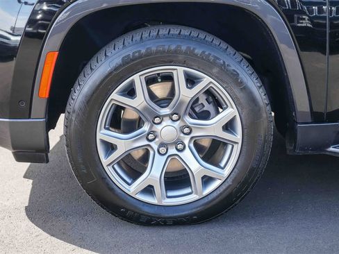 Used 2022 Jeep Wagoneer Series II image 7