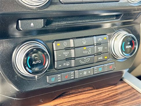 Used 2017 Ford F150 Lariat w/ Equipment Group 502A Luxury image 15