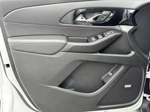 Used 2023 Chevrolet Traverse RS w/ LPO, Floor Liner Package image 17