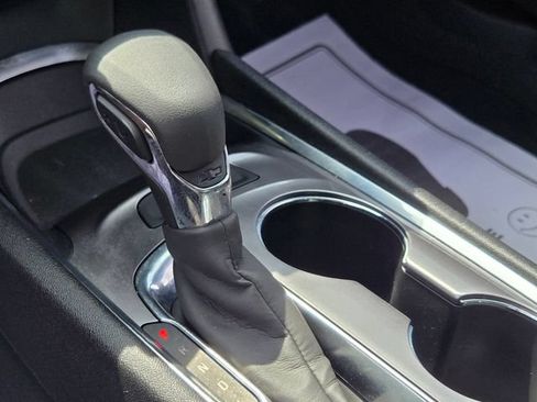 Used 2022 Chevrolet Malibu LT FWD image 30