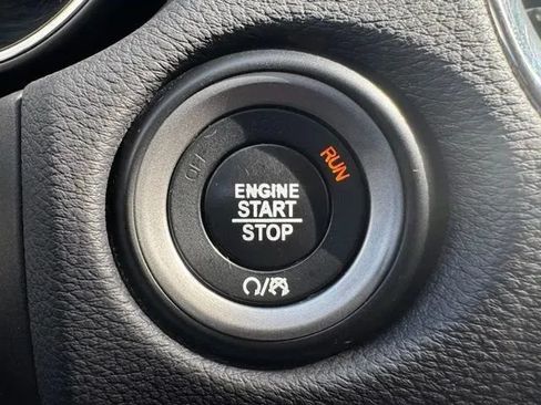 Used 2018 Dodge Durango GT AWD/4WD image 26